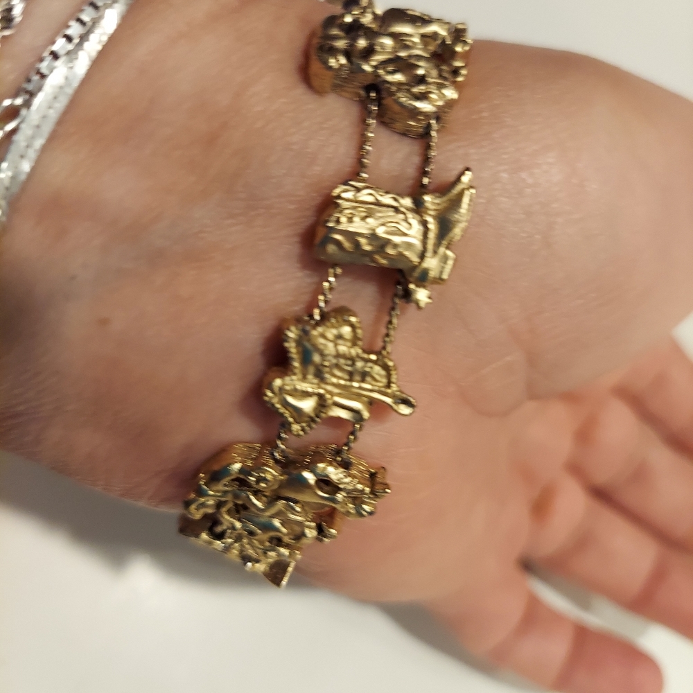 FINAL PRICE❤️‍🔥fancy bracelet of a rider a horse saddles boots very nice